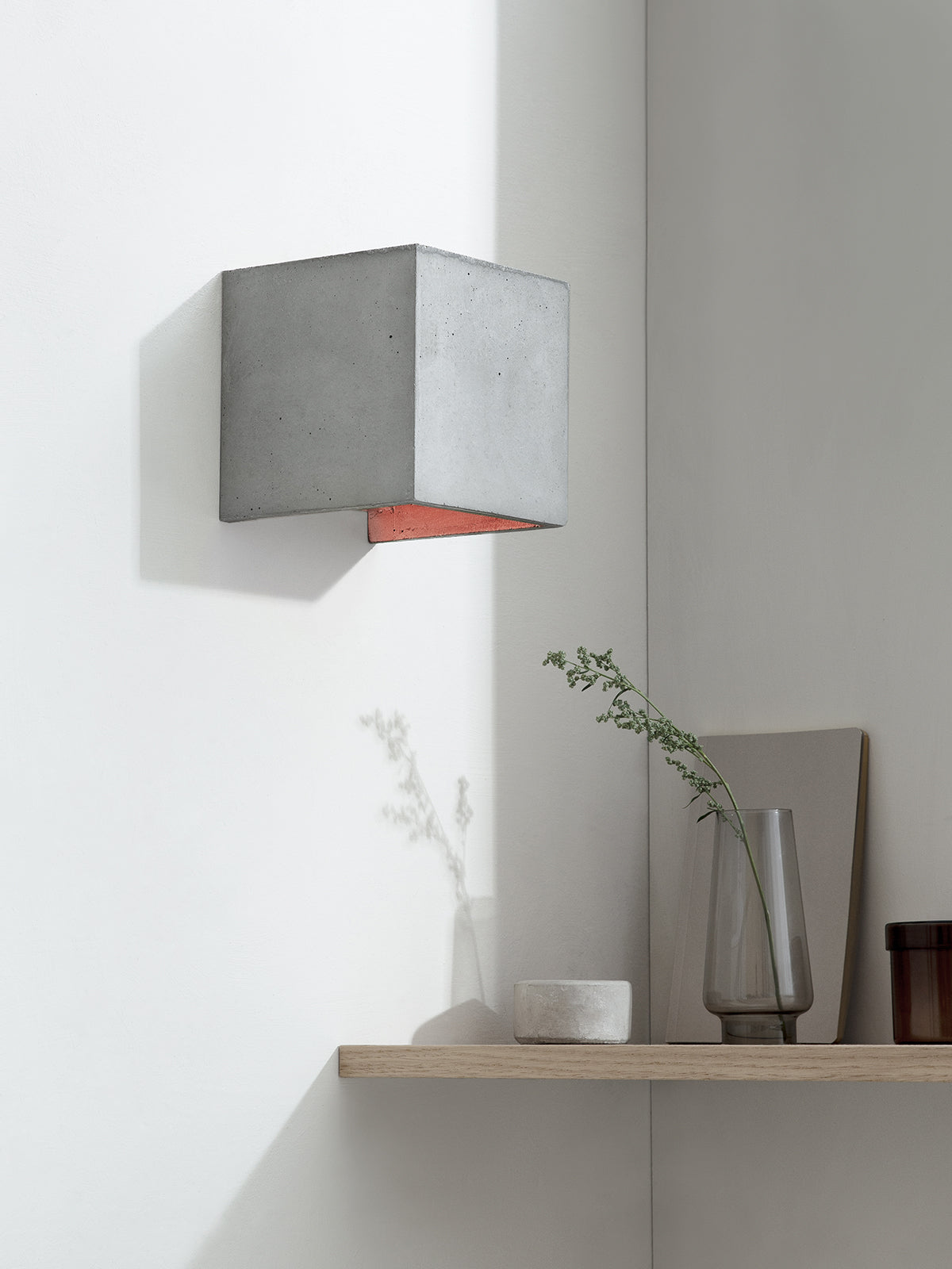 [B3] Wall Light Cubic still 7