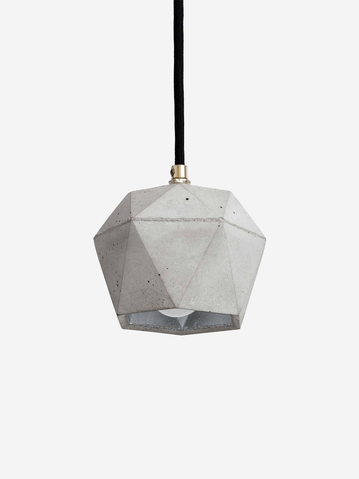 [T2] Pendant Light Triangle still 6