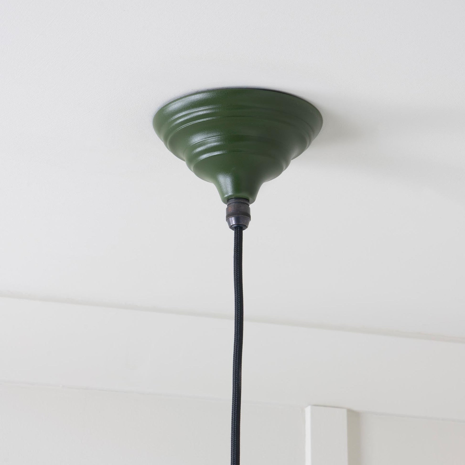 Smooth Copper Hockley Pendant Light  Heath, close up view of fitting and cable.