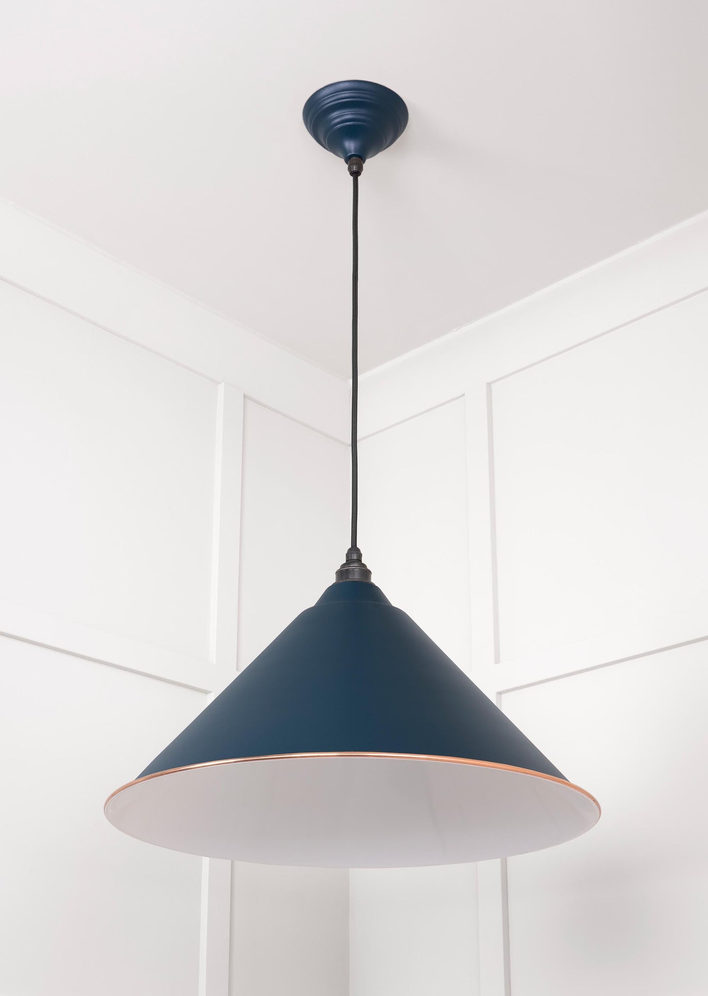 White Gloss Hockley Pendant Light Dusk, Underside.