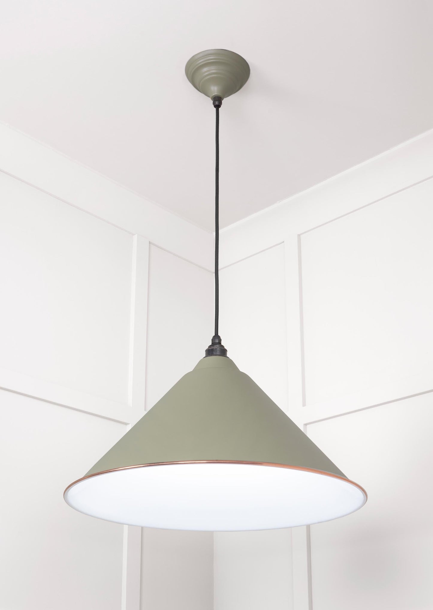 White Gloss Hockley Pendant Light Tump, Underside.