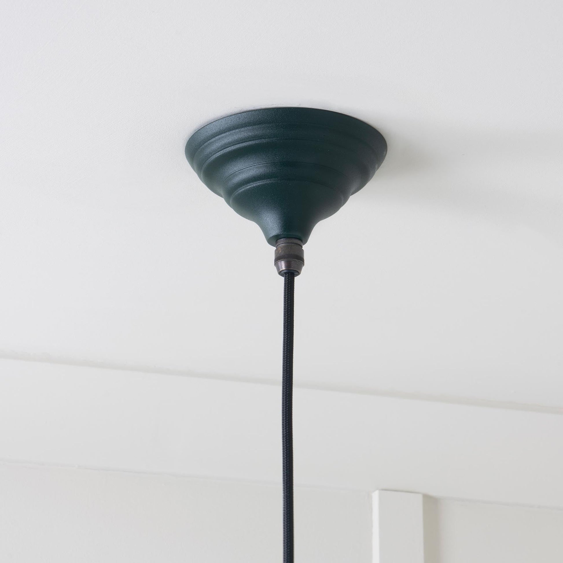 Smooth Brass Harborne Pendant Light Dingle, close up view of fitting and cable.