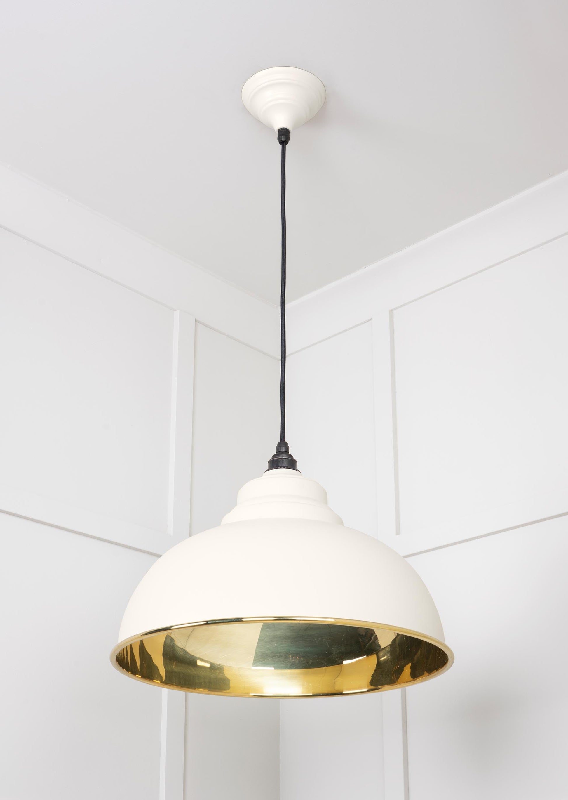 Smooth Brass Harborne Pendant Light Teasel, Underside.