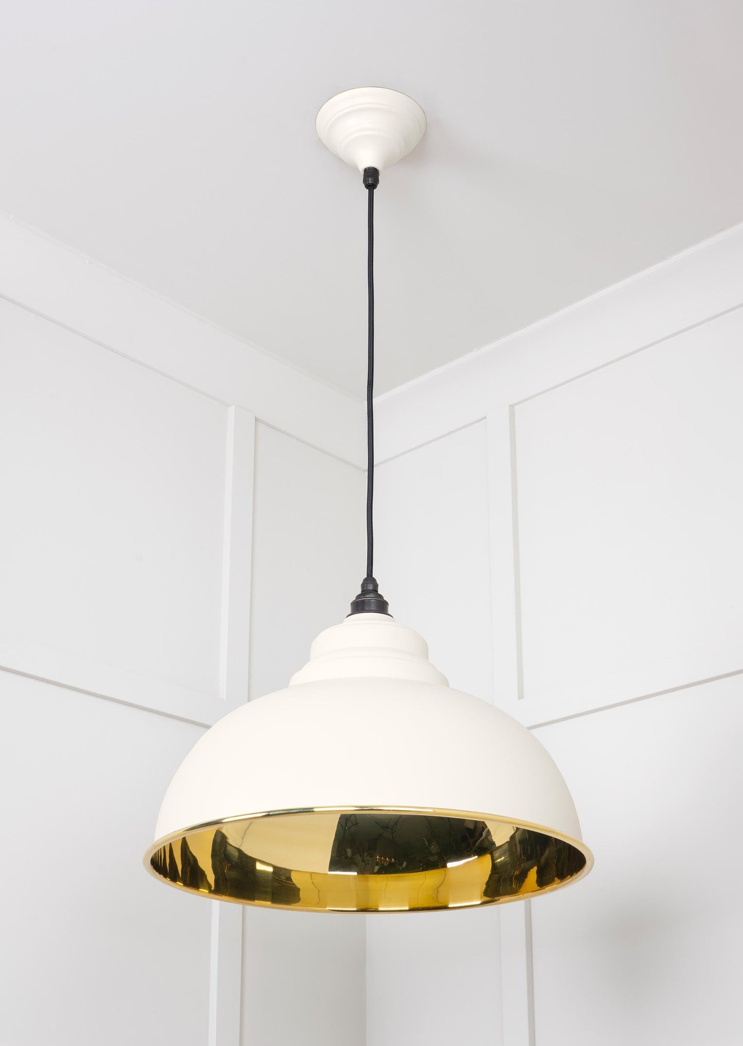 Smooth Brass Harborne Pendant Light Teasel, Underside.