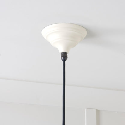 Smooth Brass Harborne Pendant Light Teasel, close up view of fitting and cable.