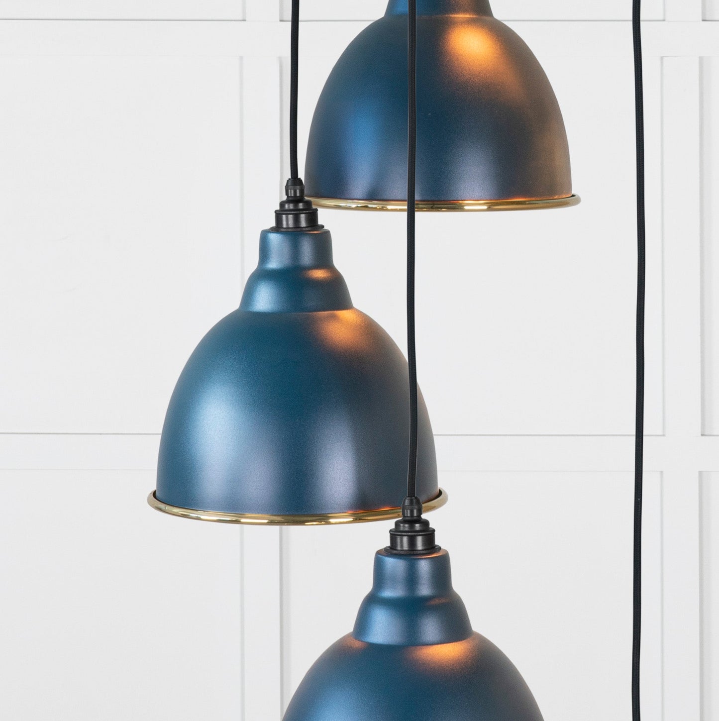 Hammered Brass Brindley Cluster Pendant Light Dusk, Underside.