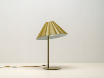 The Pleat Table lamp, front