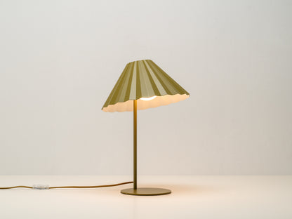 The Pleat Table lamp, front on