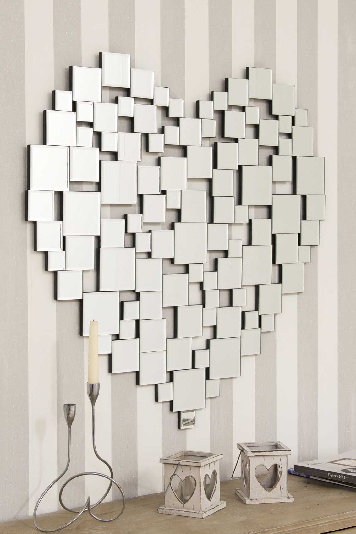 Heart-Shaped Glass Collage Wall Mirror - 80 x 80 CM-1