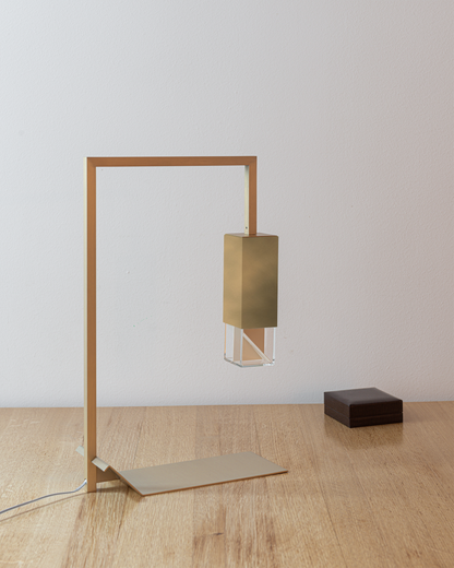 Lamp/ Two Brass Revamp 02 sideview 3