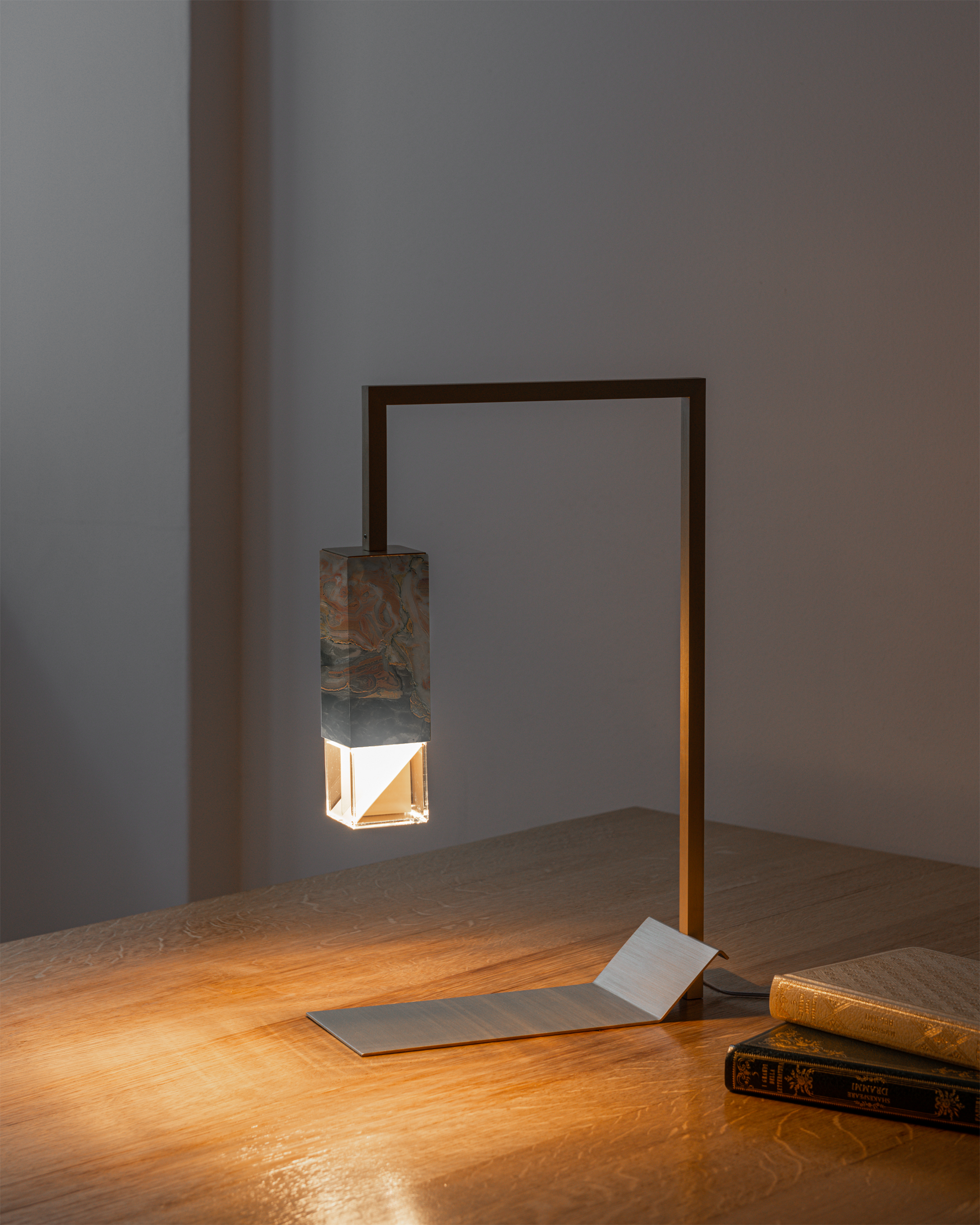 Lamp/ Two Marble Revamp 02 lifestyle image on 
