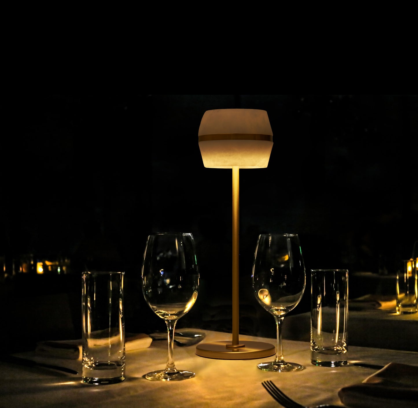 Tommy Wireless Table Lamp Lifestyle