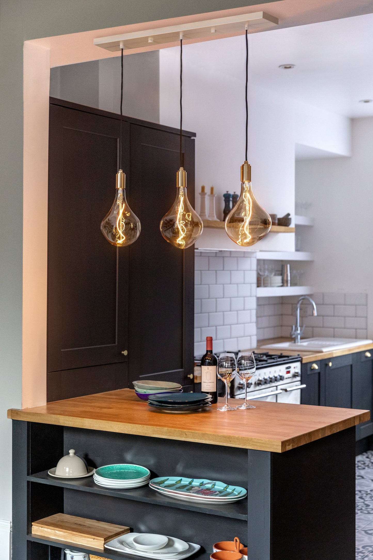 Tala Linear Triple Pendant Brass Voronoi II lifestyle 2