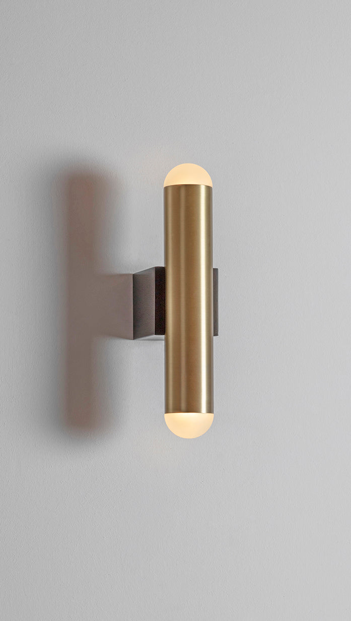 Vector Wall Light, side view on.