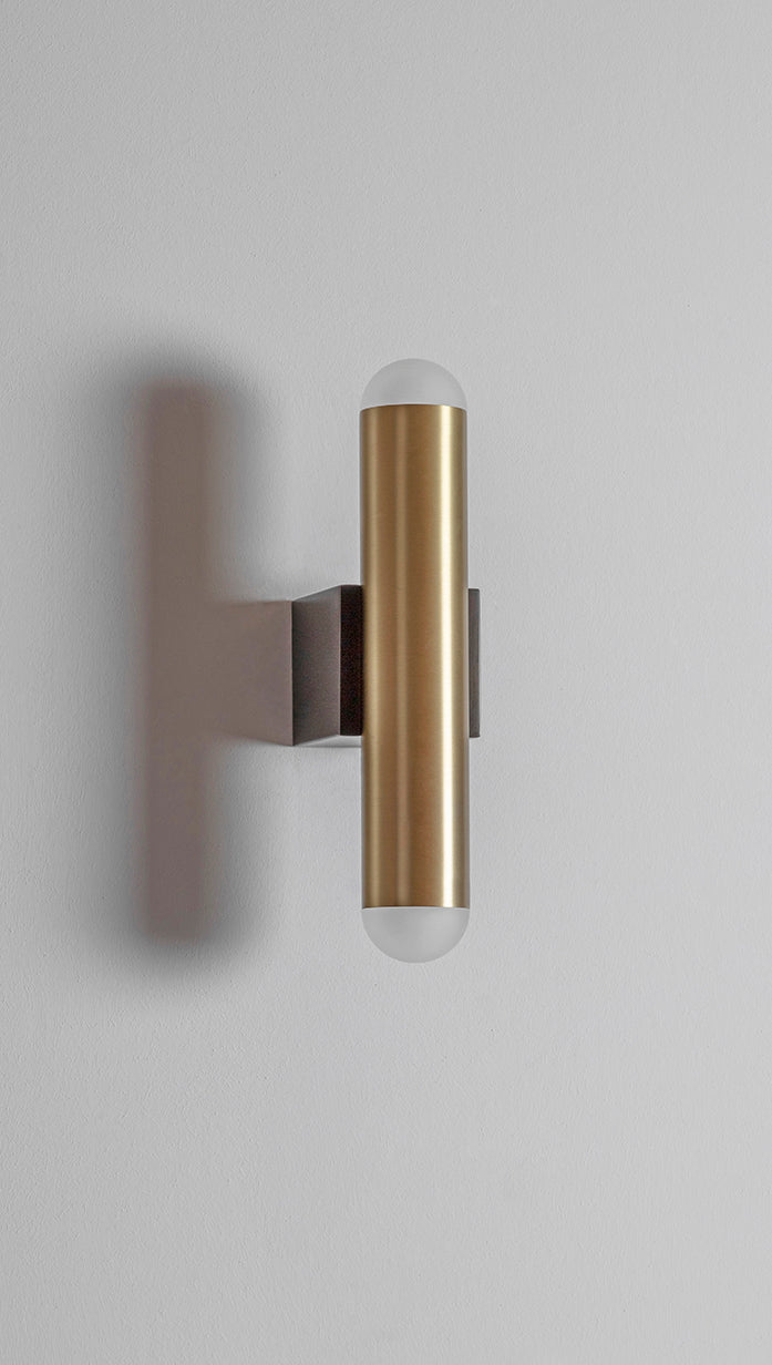 Vector Wall Light, side view.