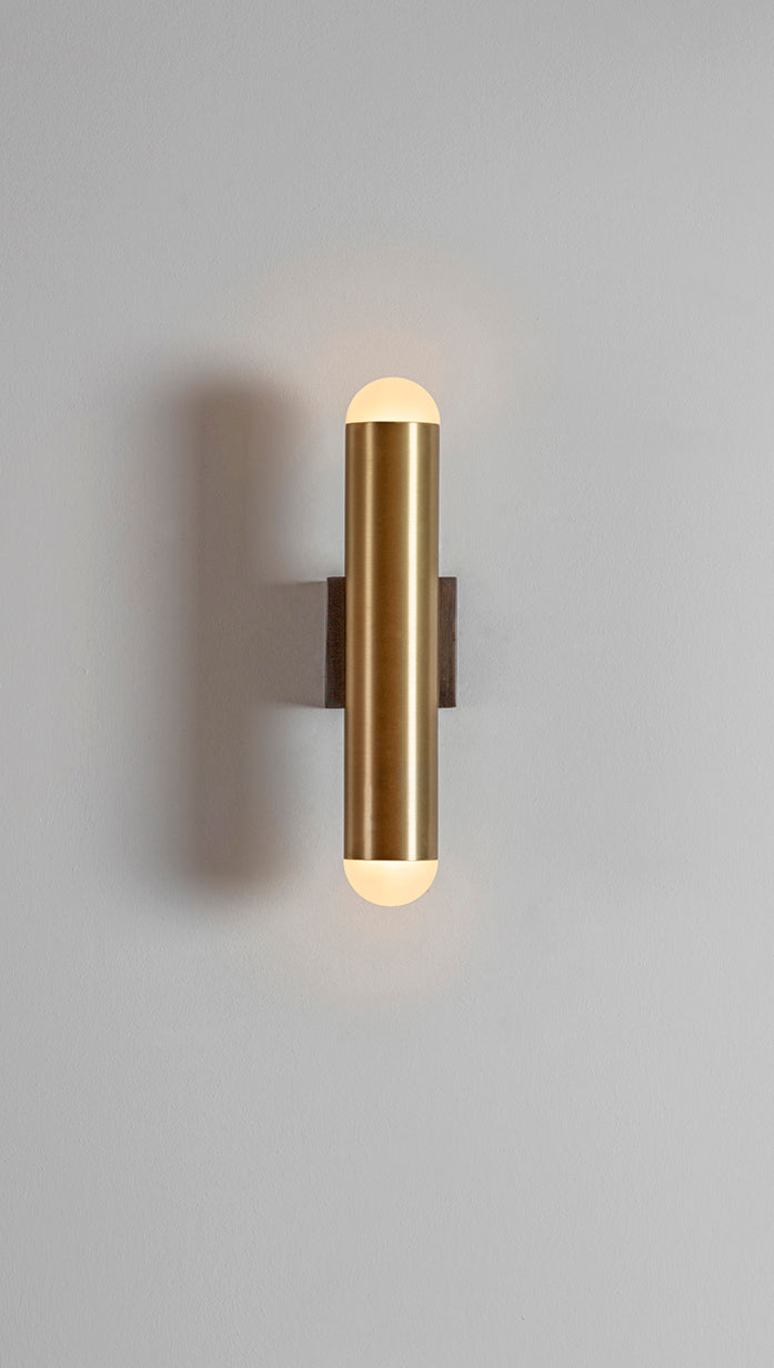 Vector Wall Light, front view on.