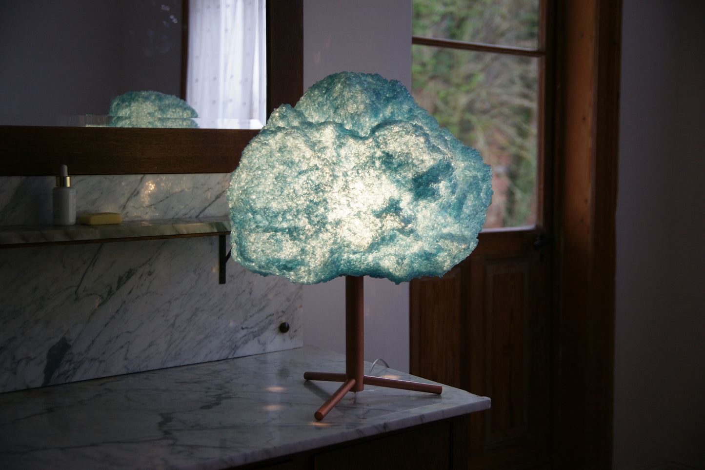 Storm Table Light blue, in setting